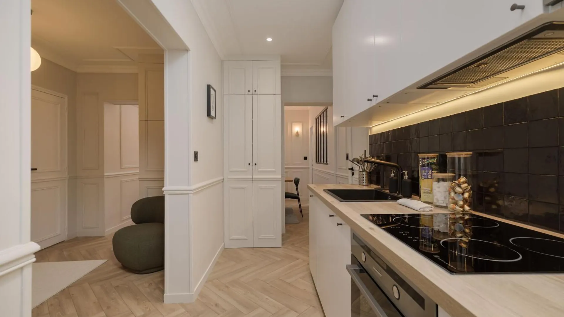 Poetic Stay - Louvre Paříž Apartmán