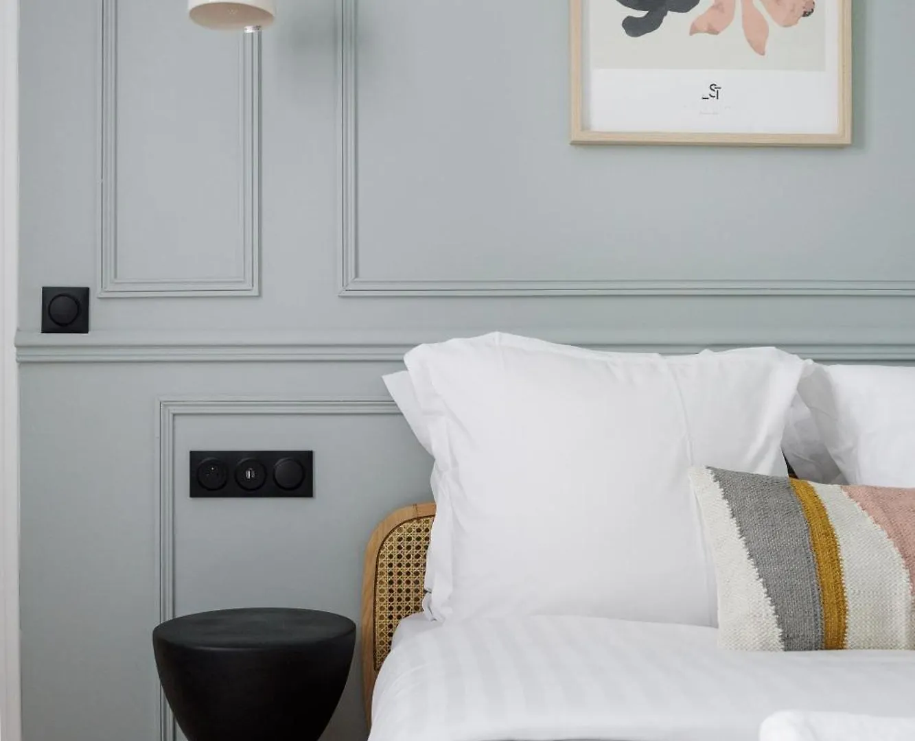 Poetic Stay - Louvre Paris Apartment