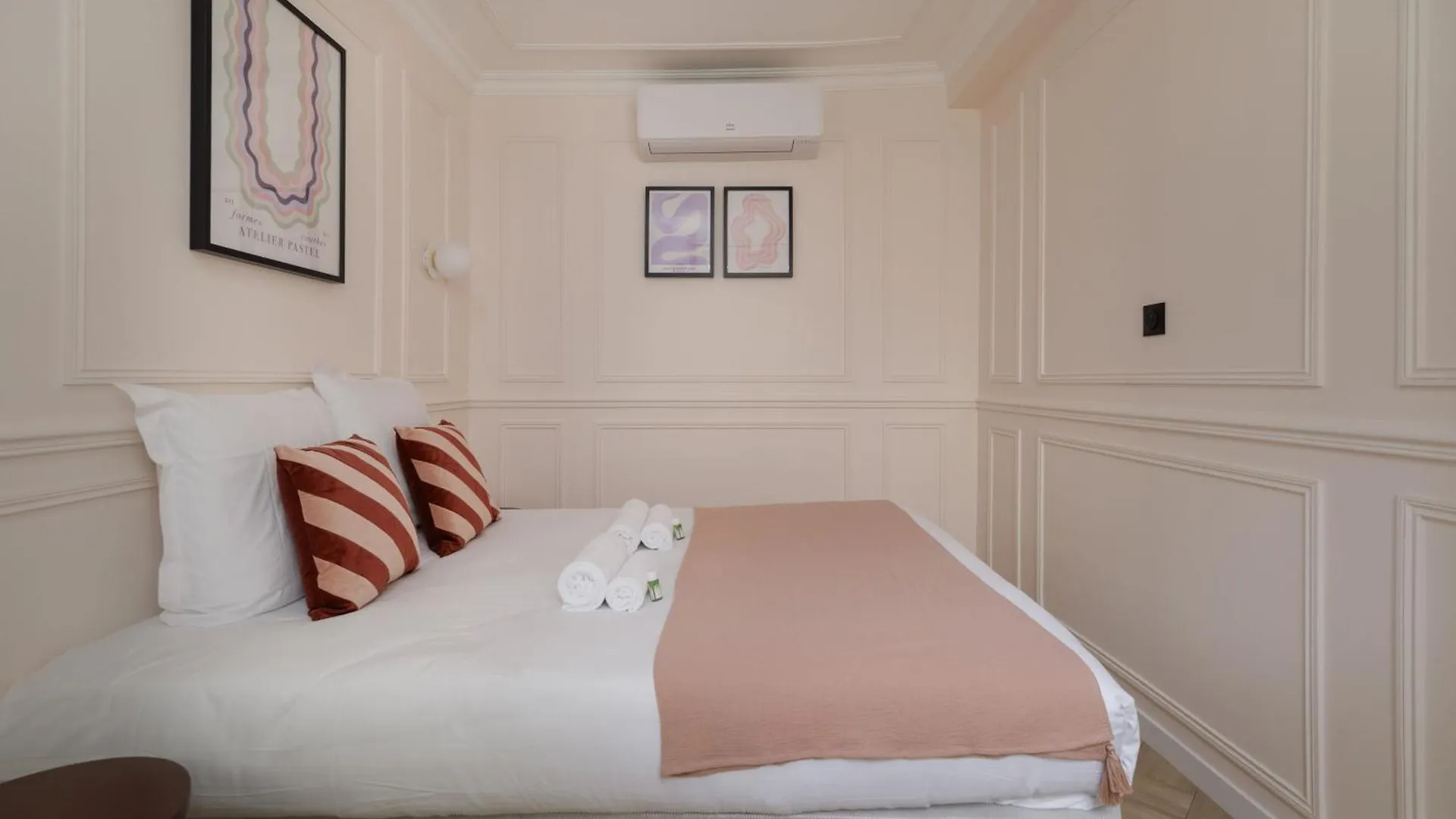 Apartment Poetic Stay - Louvre Paris