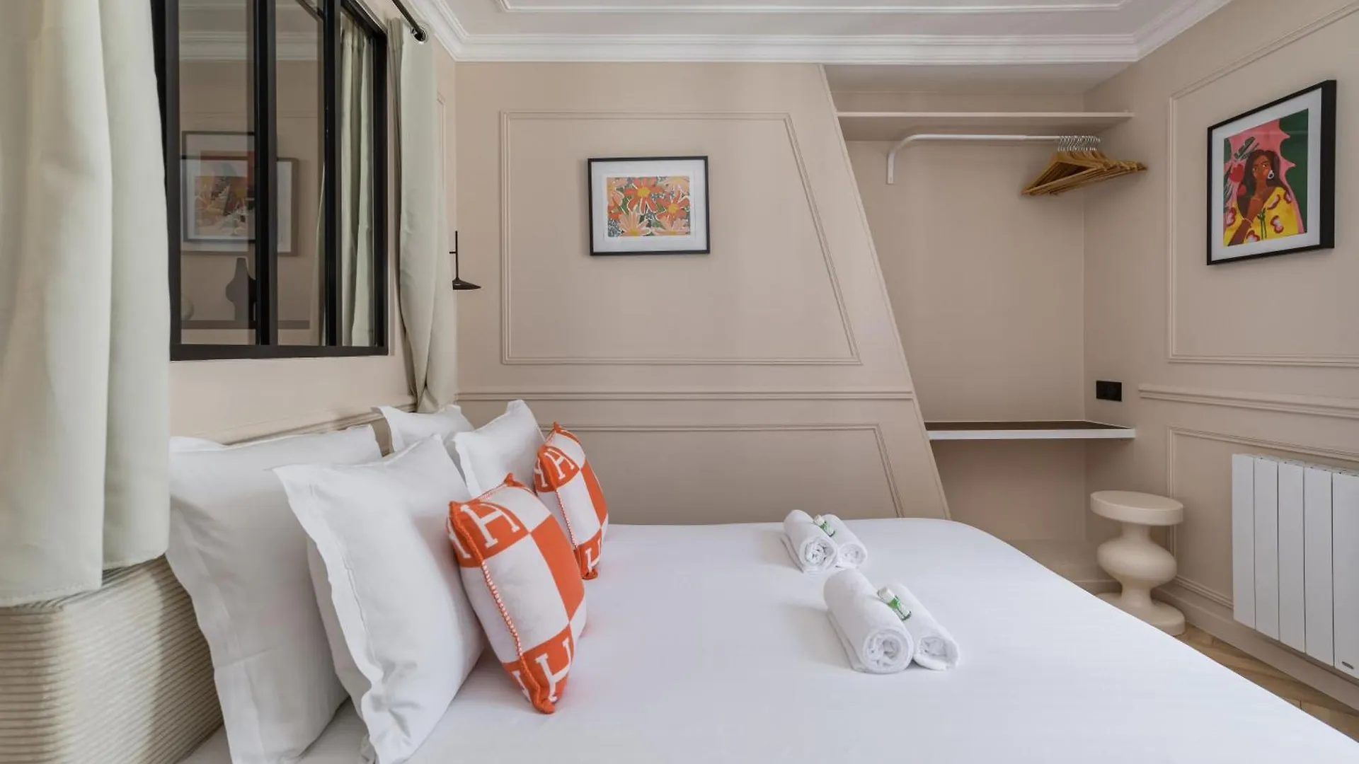 Apartment Poetic Stay - Louvre Paris
